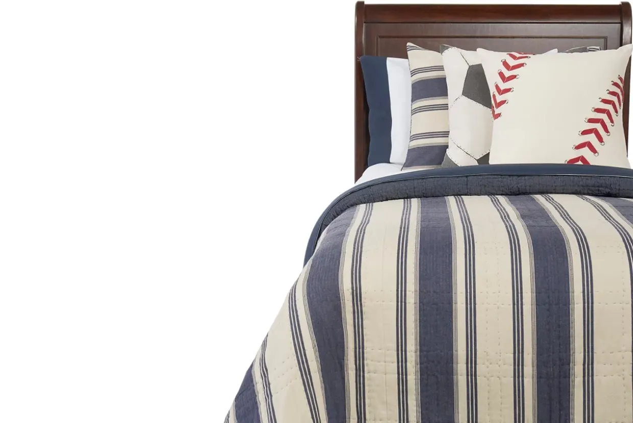 Ashebrooke Quilt Ensemble