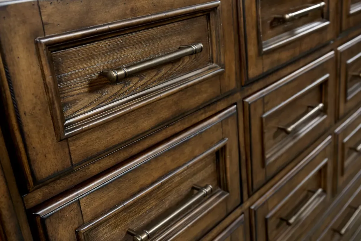 Breckenridge Master Chest