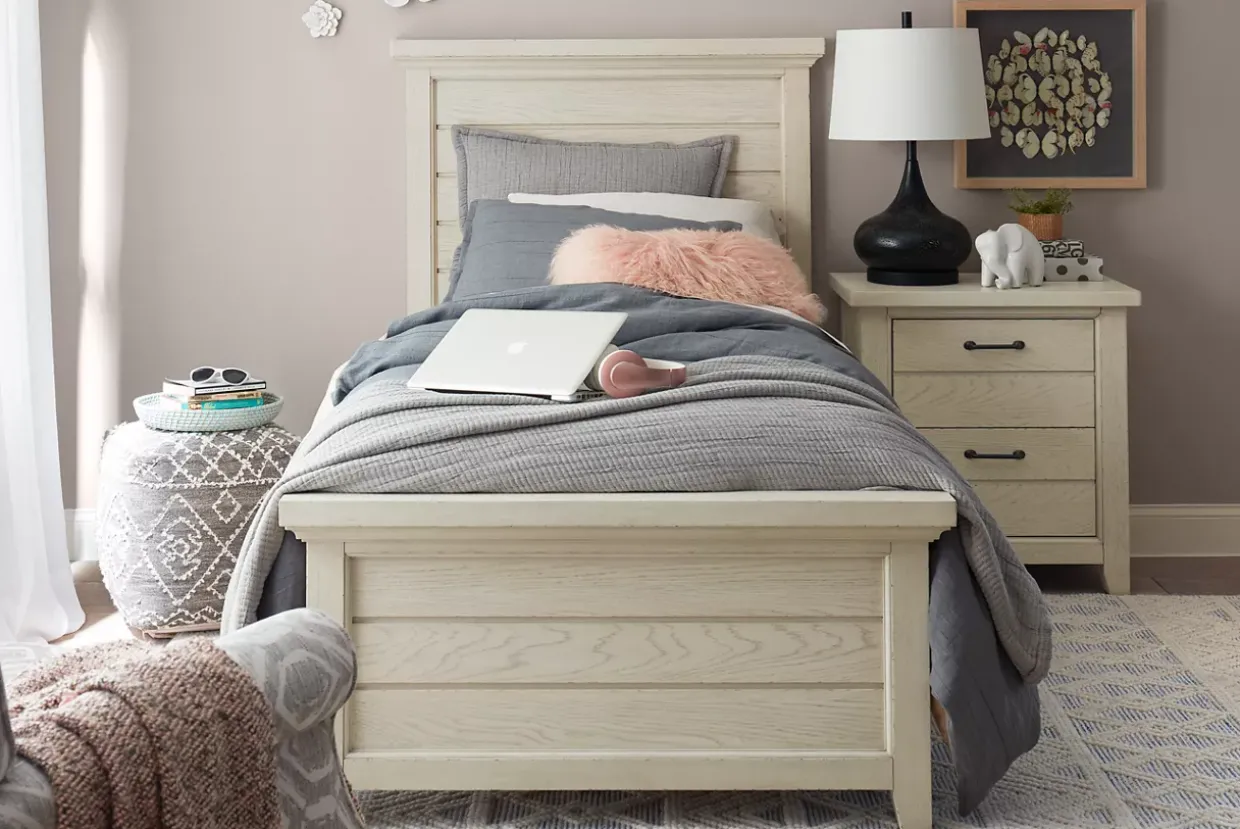 Briar Lake Nightstand