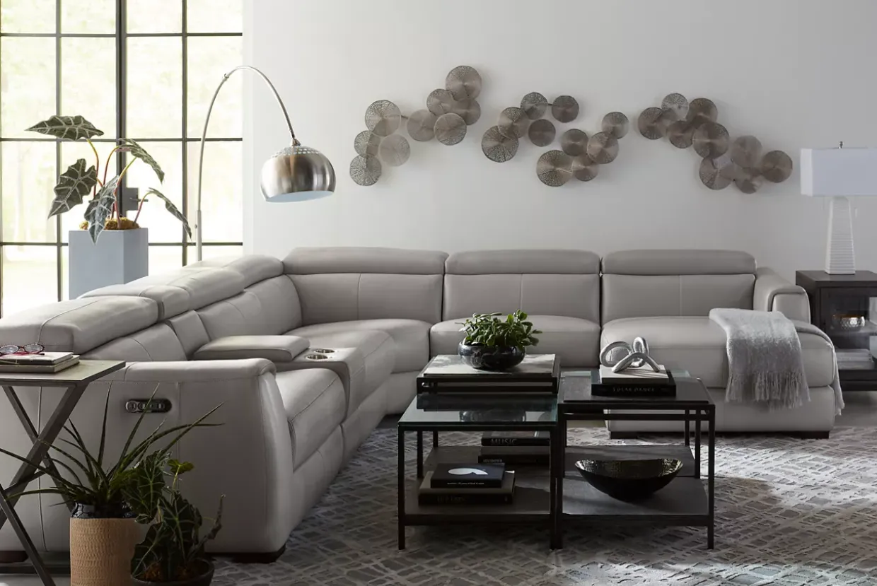 Leo Sectional
