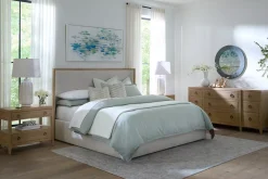 Lynwood Upholstered Bed