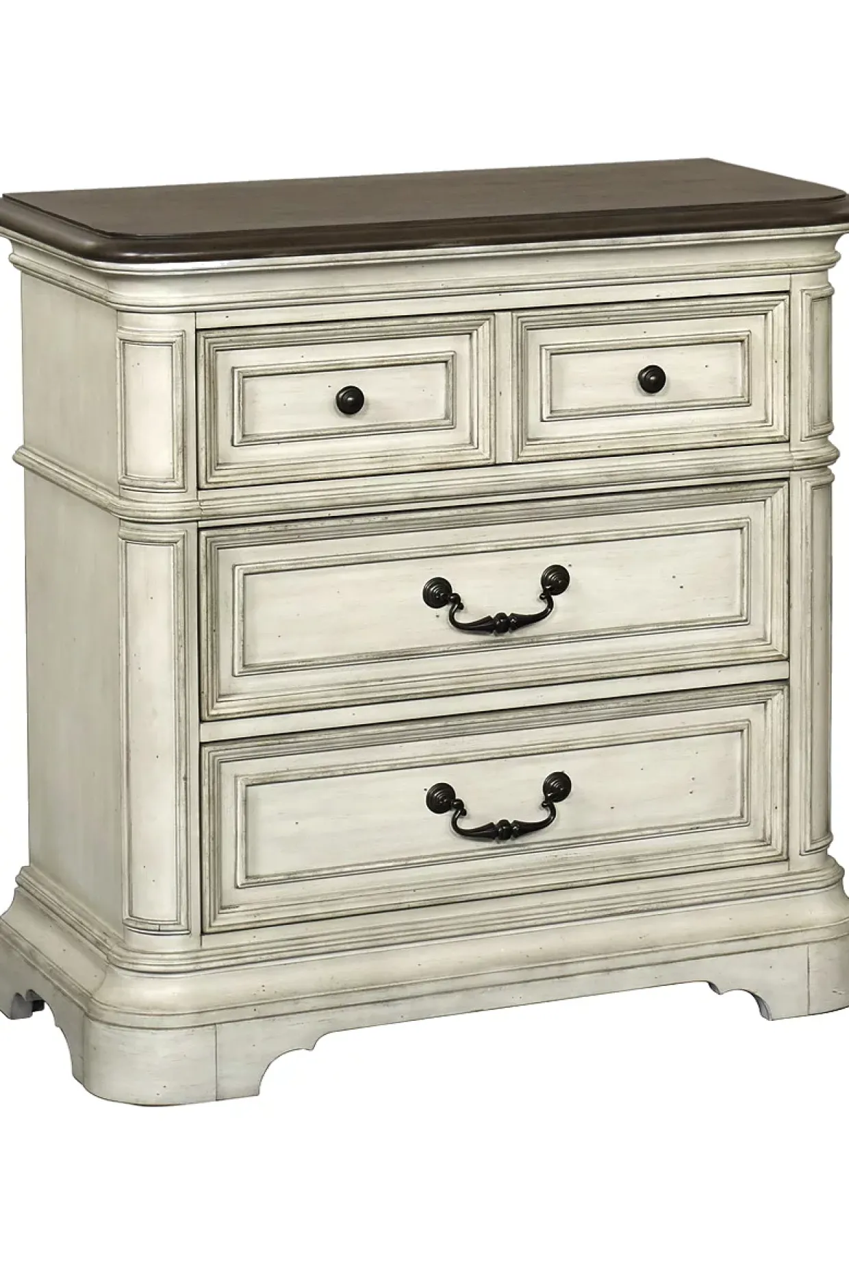 Veranda Bachelor Chest
