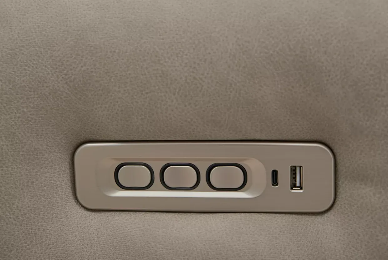 Winston Power Loveseat